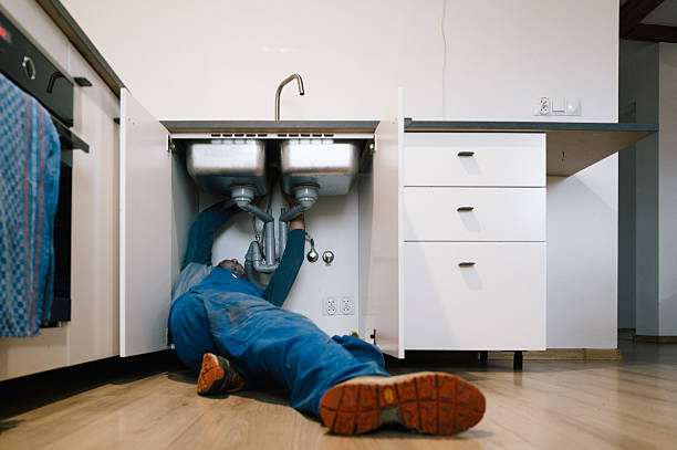 Professional Leak Detection technician working in White Oak, OH